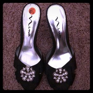 Nina black heel size 8.5
